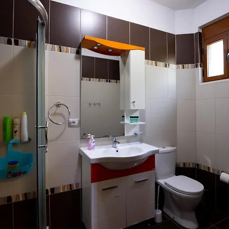Doel's - Spacious Private House With Garden & Views In *